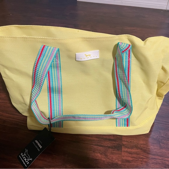 Scout Quilted Joyride Shoulder Bag - Picture 2 of 10